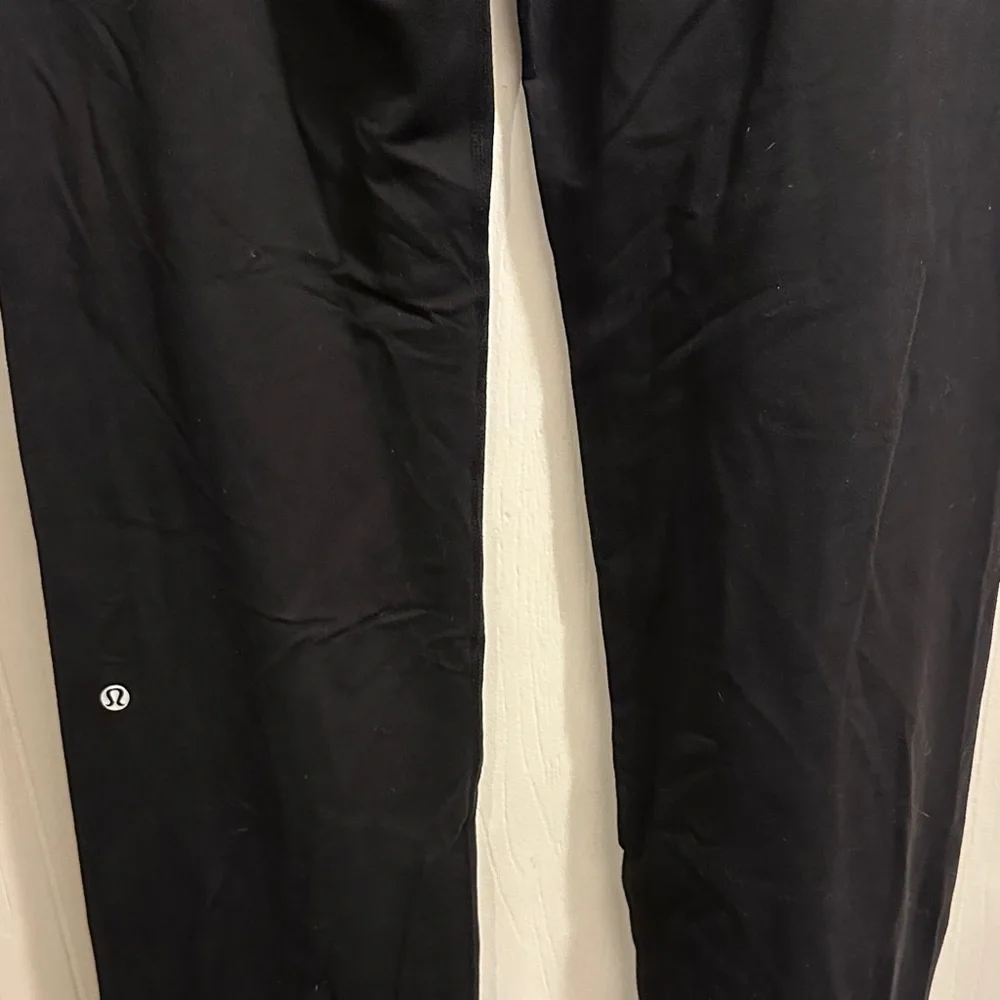 lululemon athletica Black Straight Leg yoga athleisure leggings